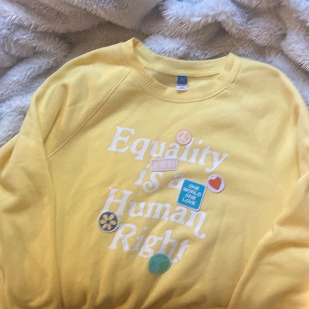 Old Navy Sweatshirt Yellow (Large)
